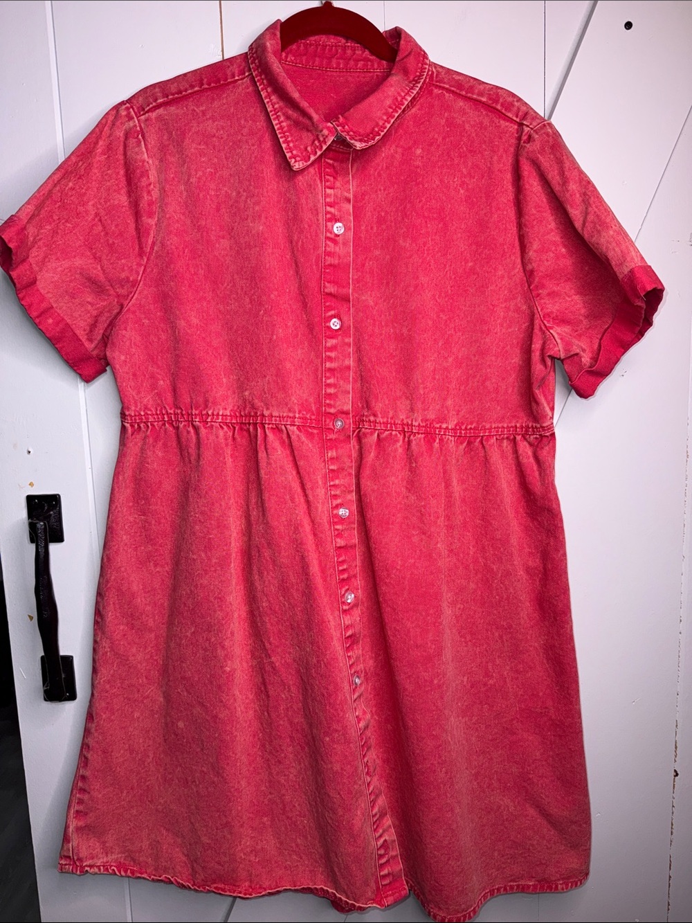 Preloved. Source Unknown. Washed Button-Front Shirt Dress in Vibrant Coral Pink